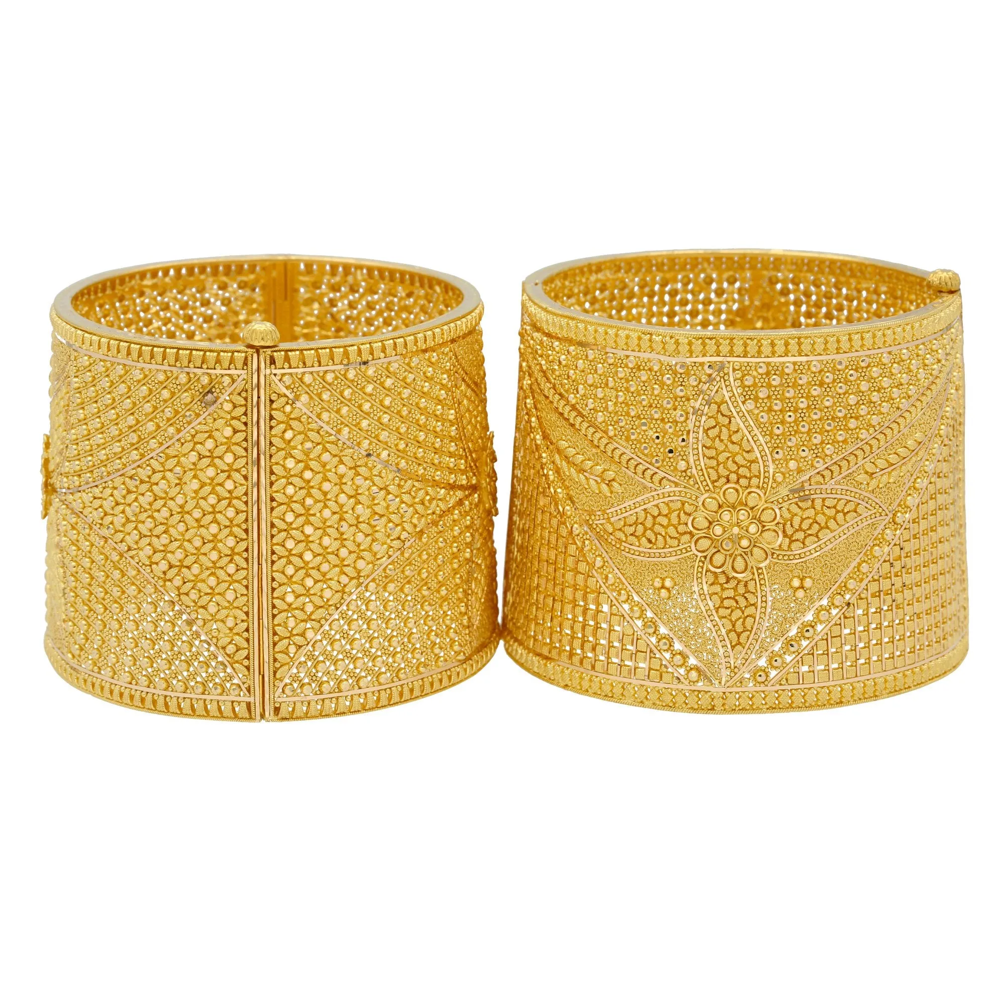 22K Gold Cuff Set of 2 Bangles 208.7gm