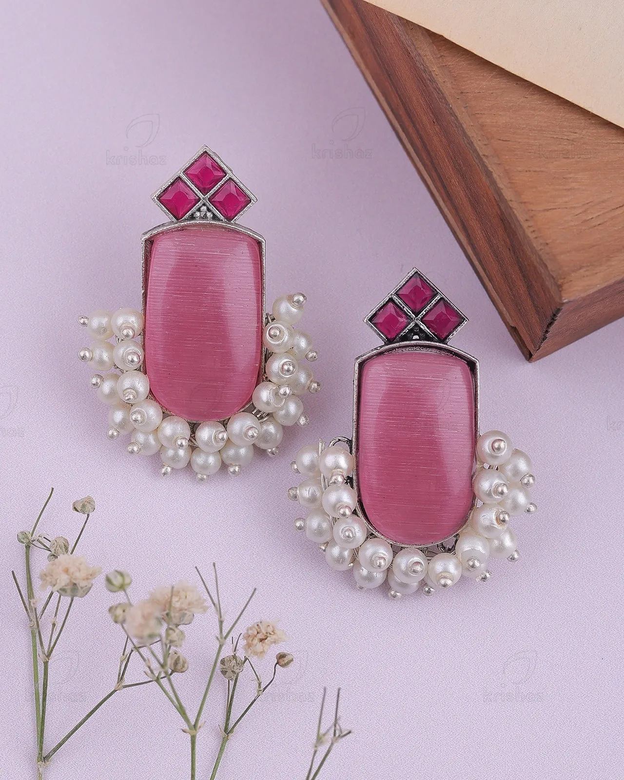 Adah Stud Earrings - wxo