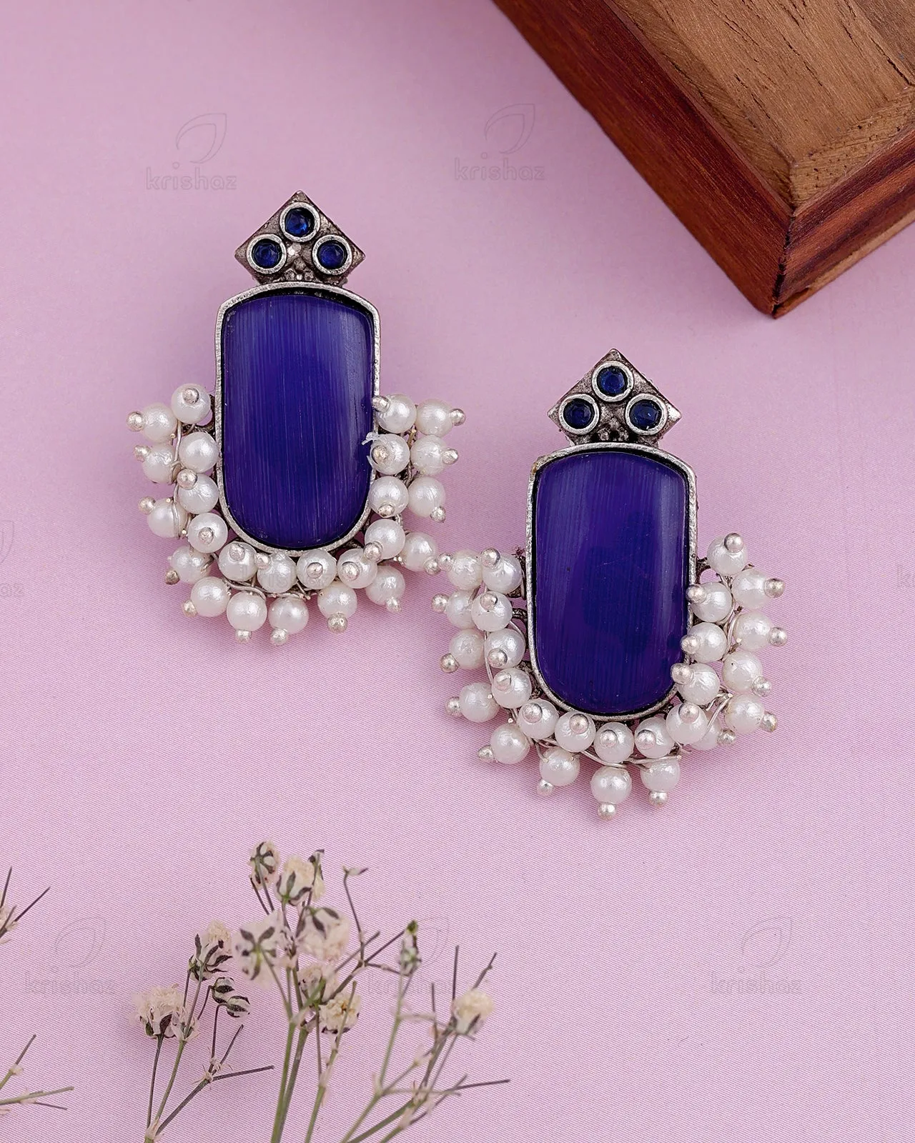 Alekhya Stud Earrings - wxo