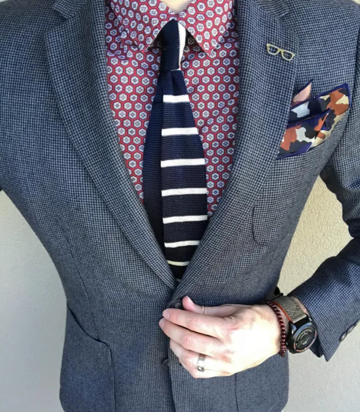 Bellmont Stripes Skinny Knitted Silk Tie, Navy / White