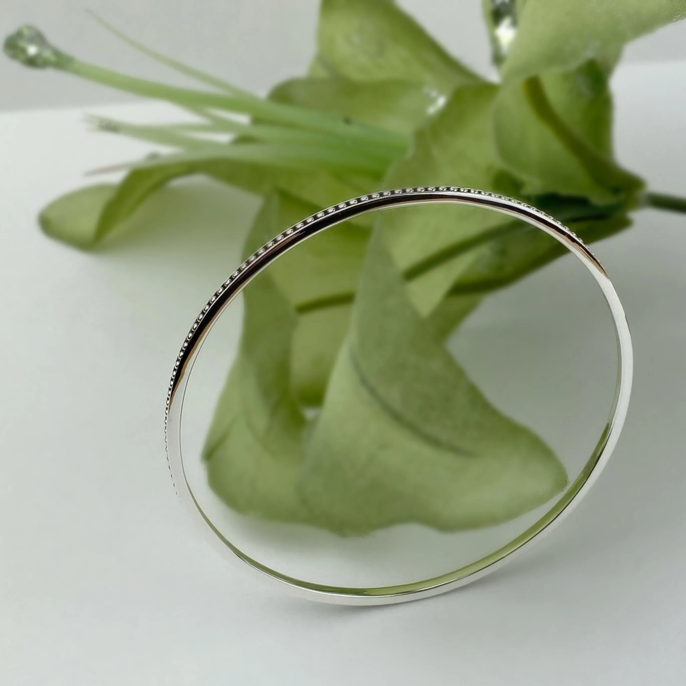 Dainty Dots Bangle - VBGL223