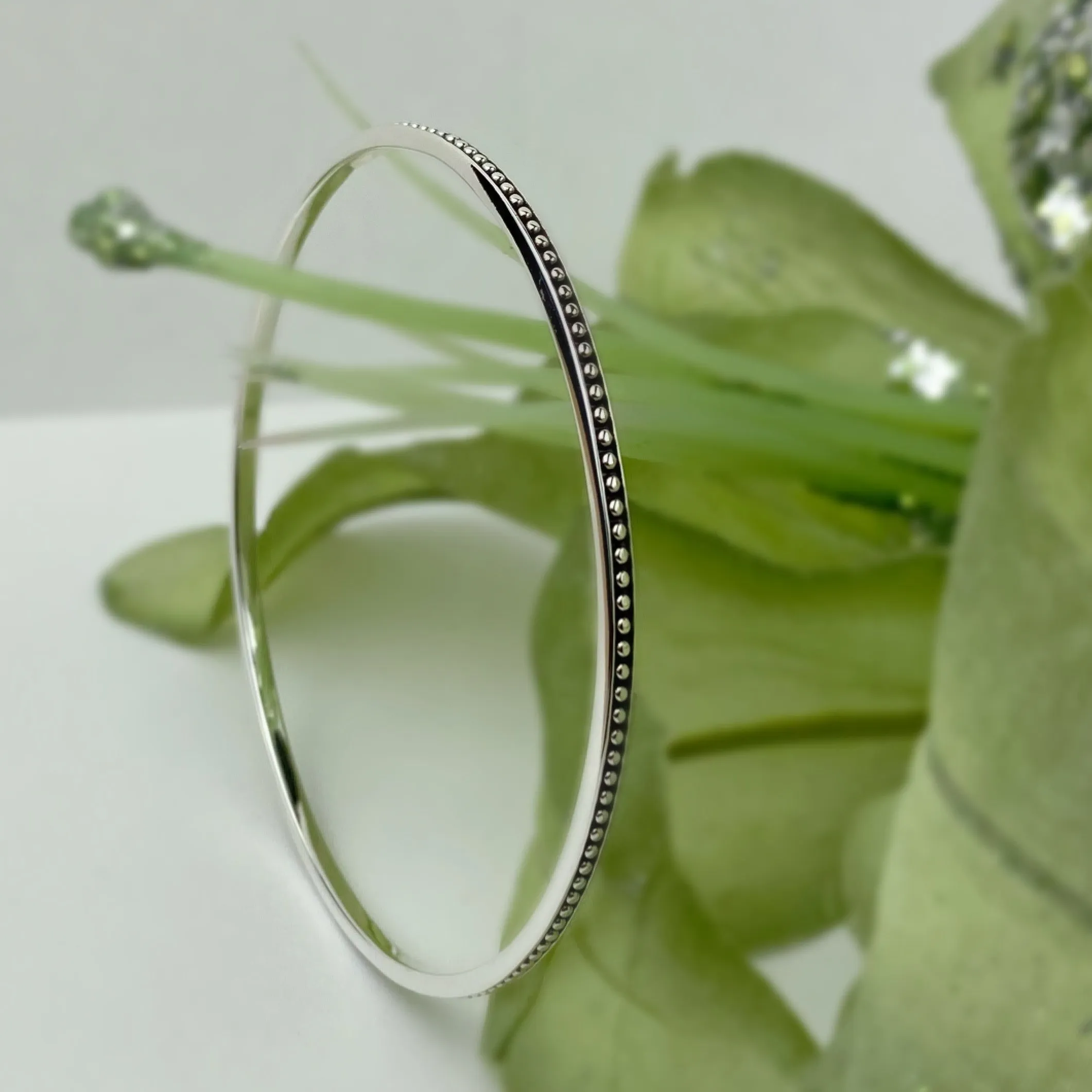 Dainty Dots Bangle - VBGL223