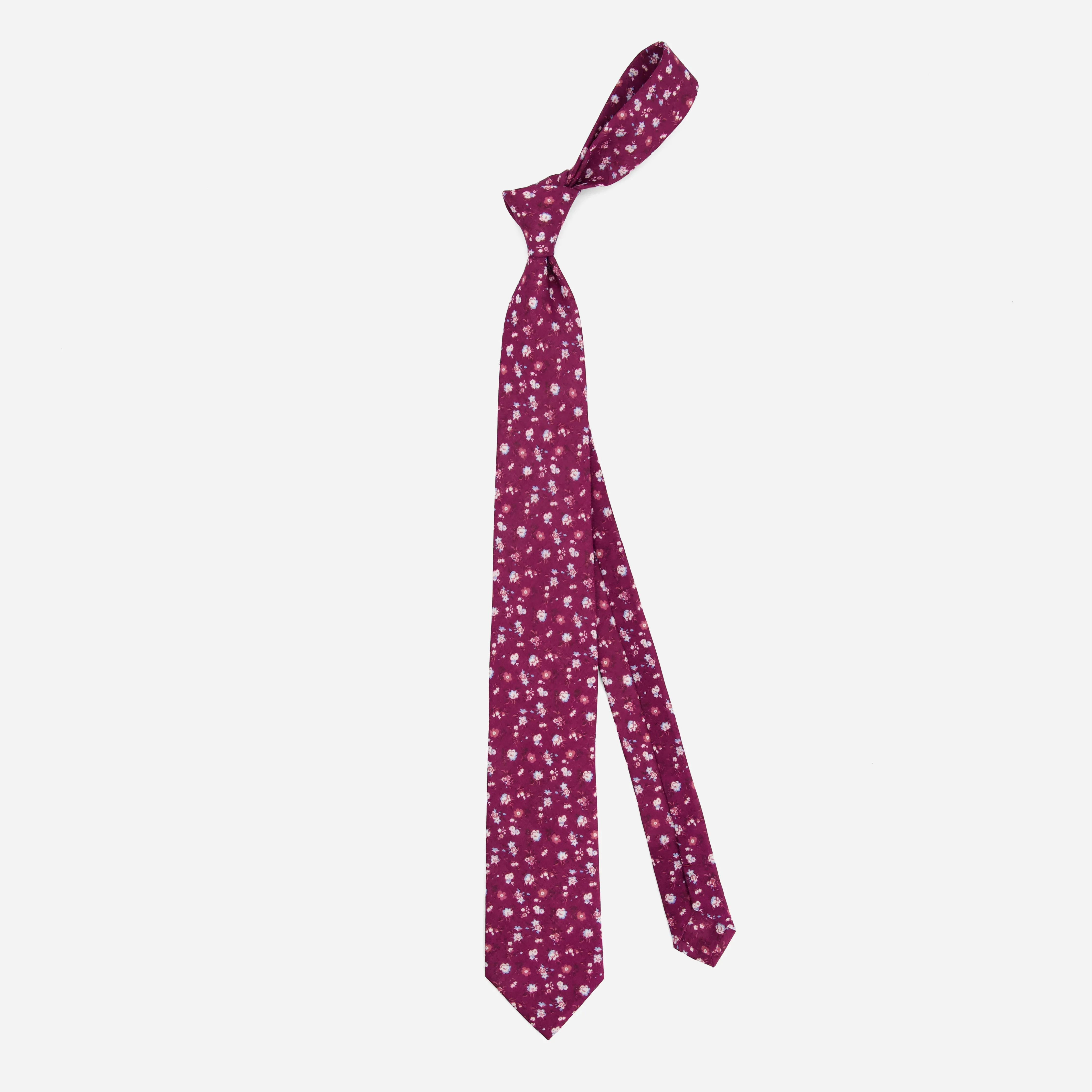 Ditzy Daisies Burgundy Tie