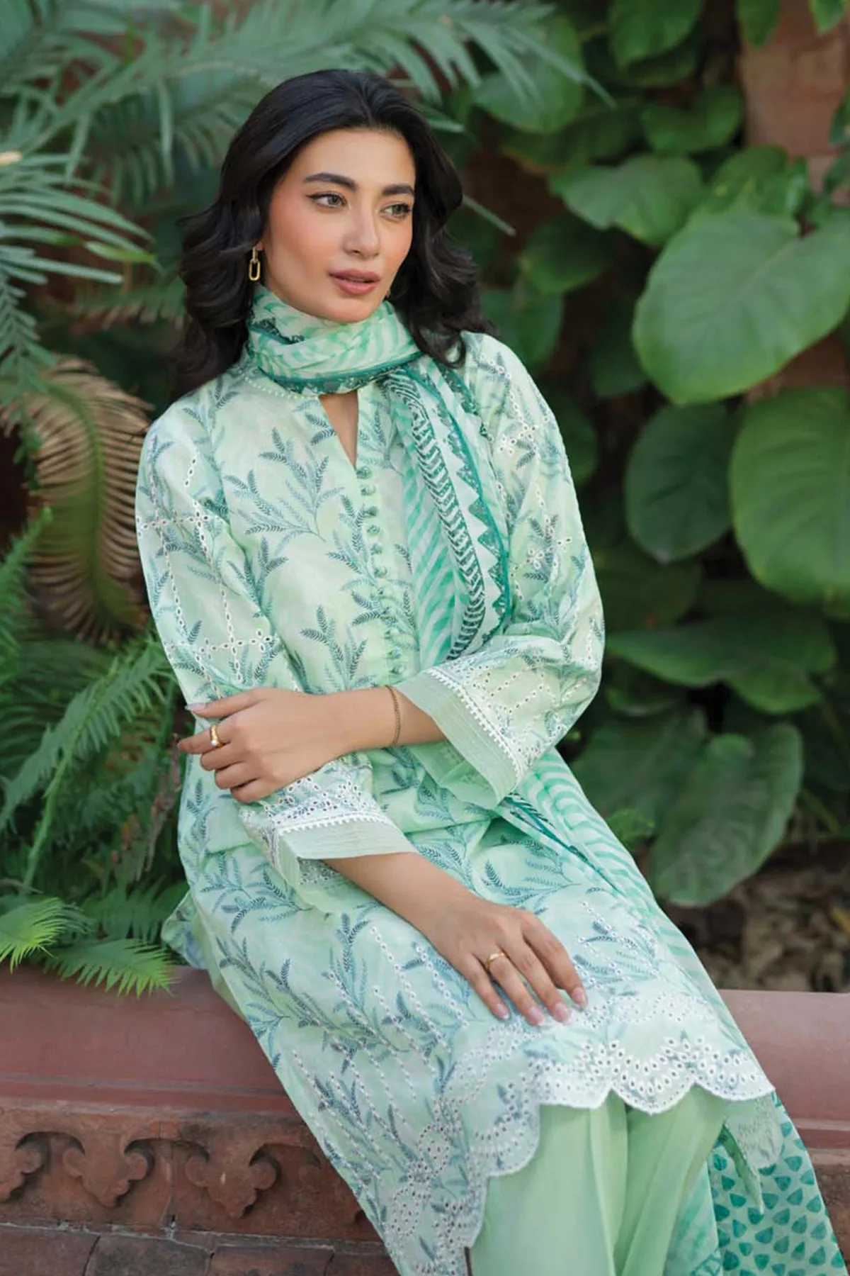 Embroidered Lawn 3 Piece