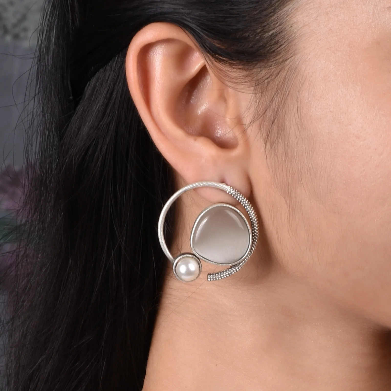 Moh Circular Stud Earrings