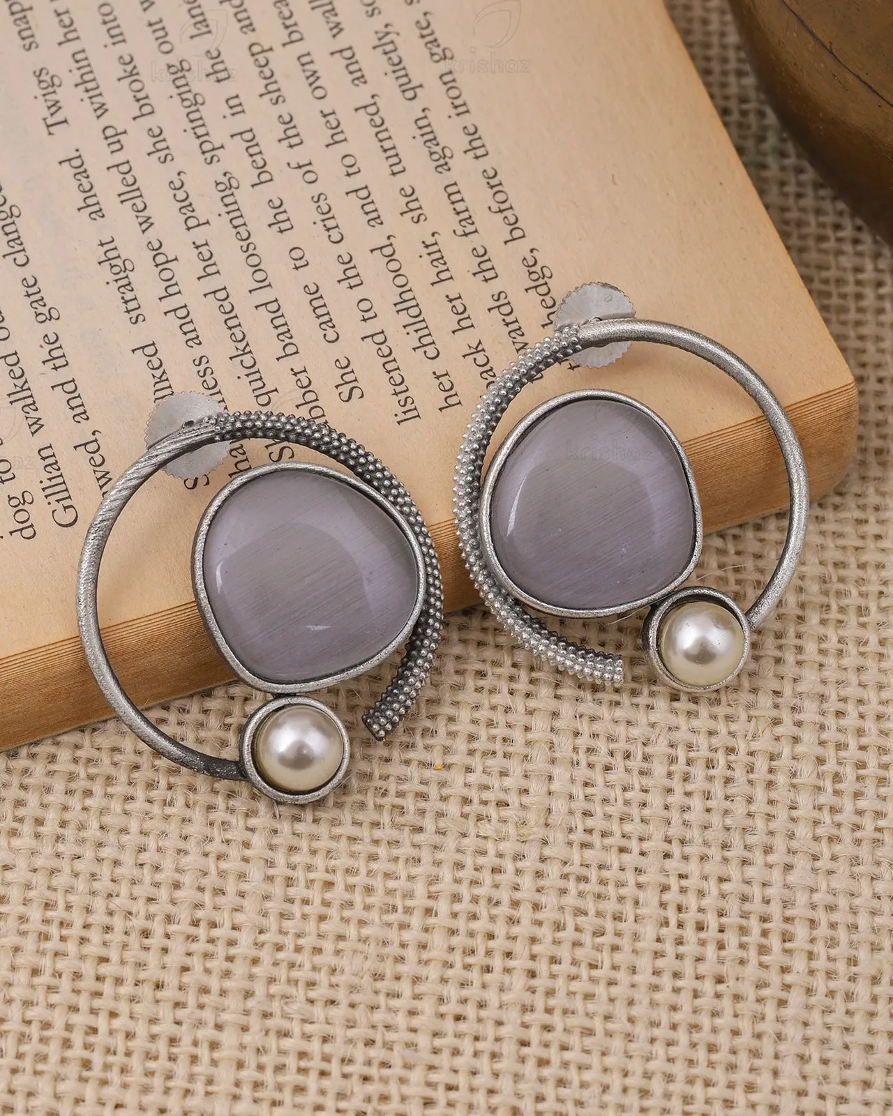 Moh Circular Stud Earrings