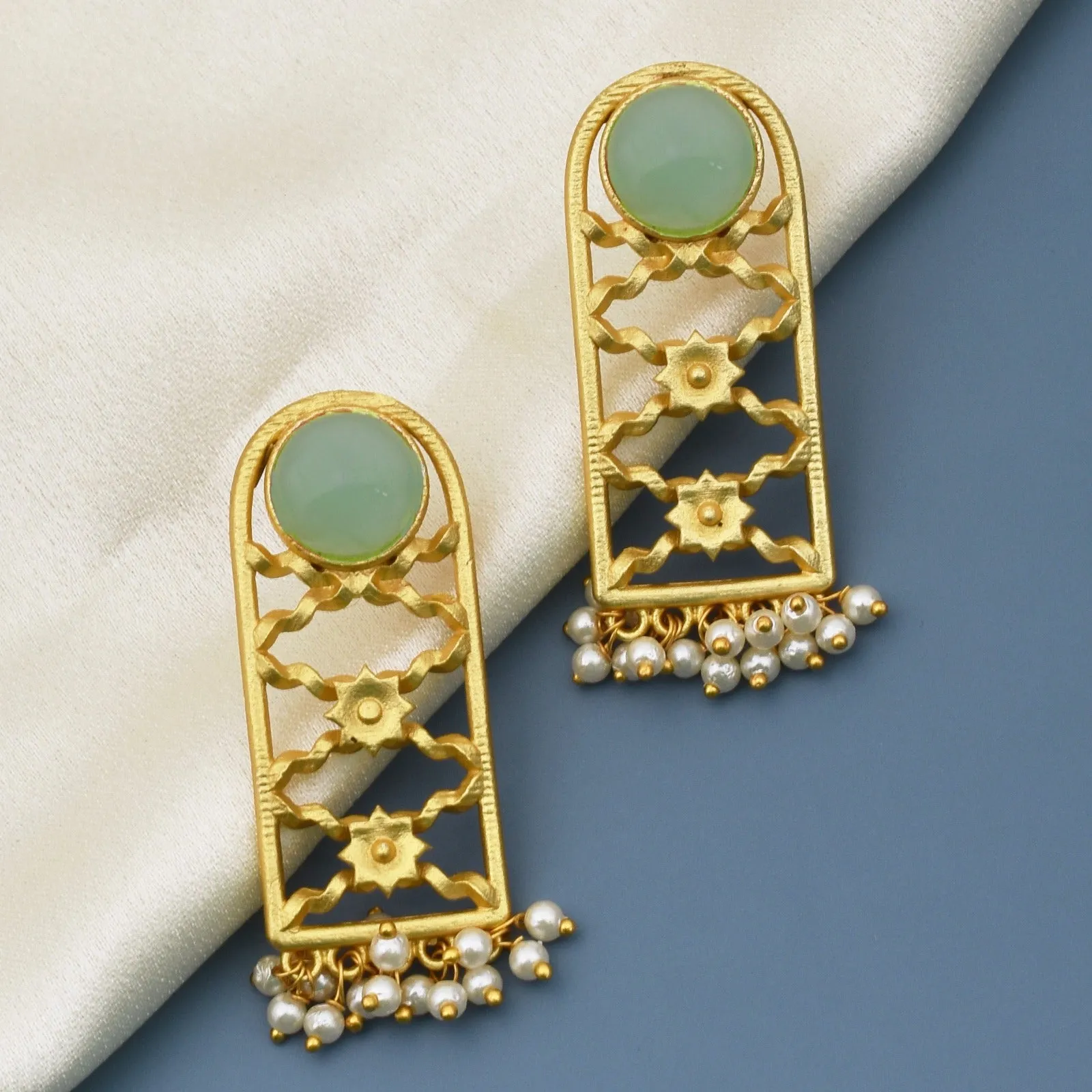 Priyali Matte Gold Stud