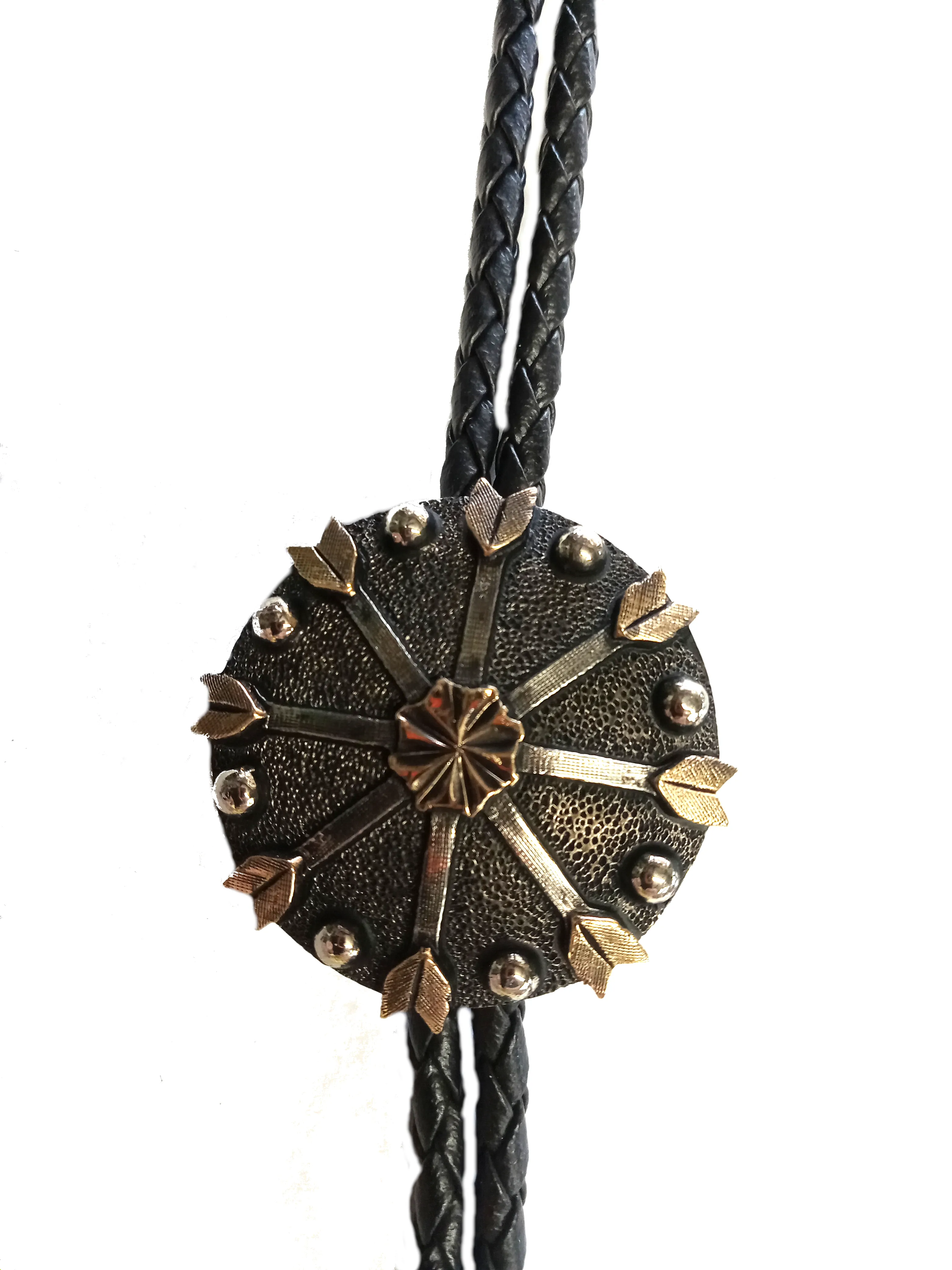 Round Arrow Bolo