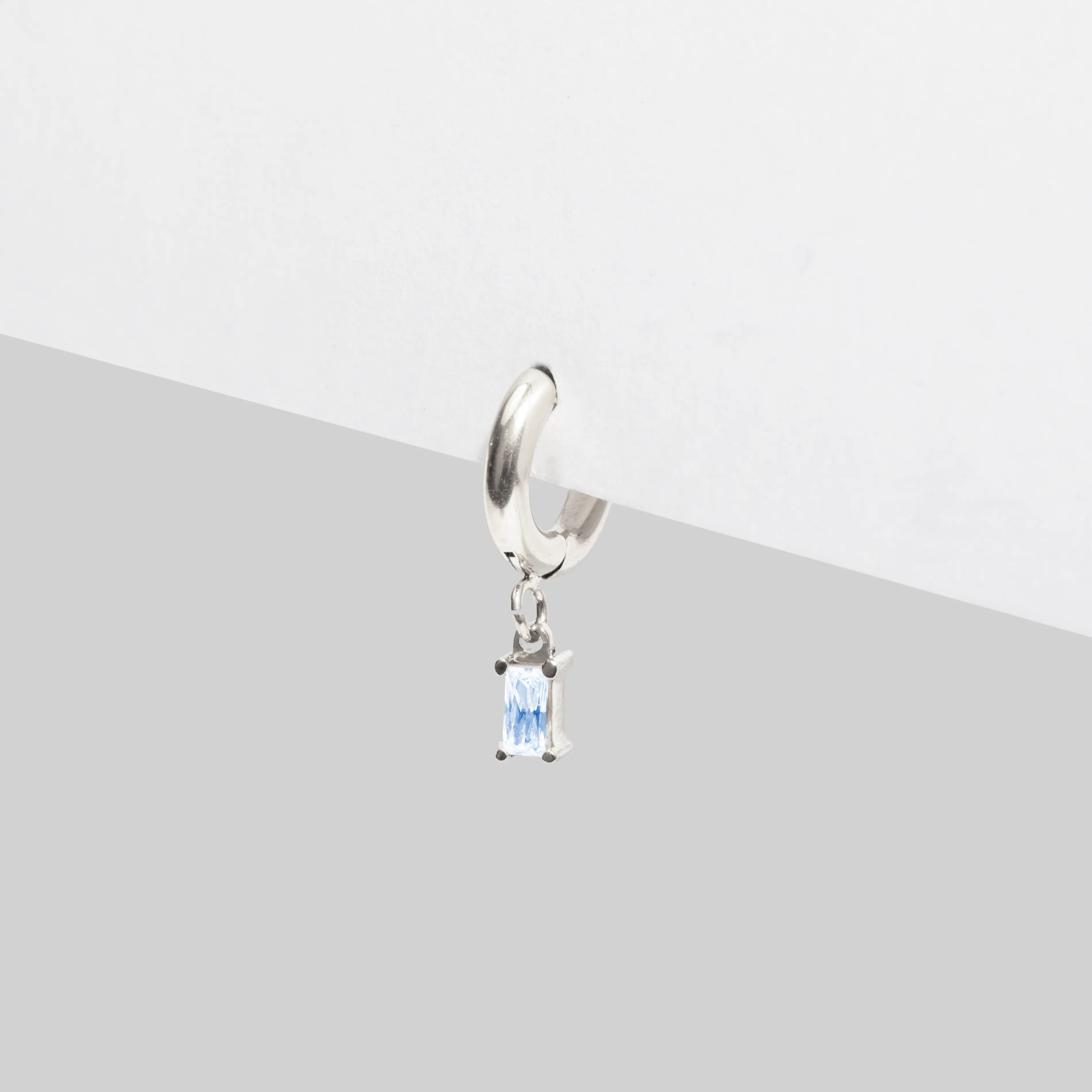 Single Maya Hoop Earring