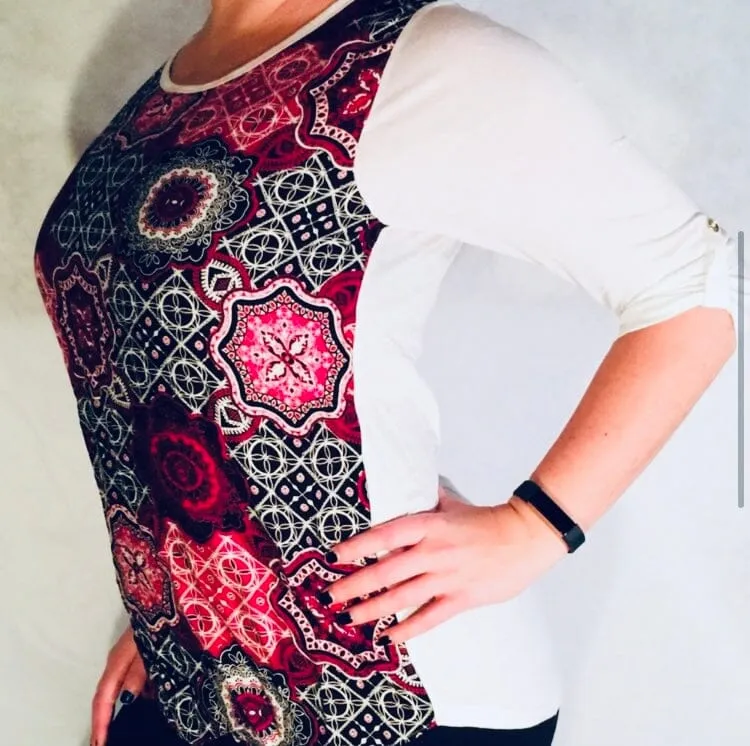 Womens Pink White Top | 3/4 Sleeve Shirt | Medallion Geometric Tunic