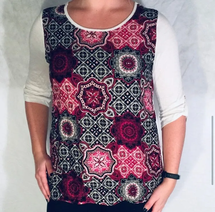Womens Pink White Top | 3/4 Sleeve Shirt | Medallion Geometric Tunic